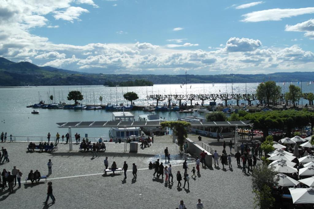 Hotel Hirschen Rapperswil-Jona Quarto foto